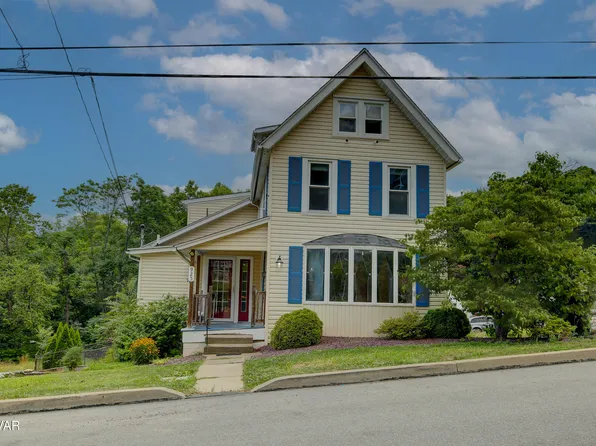 925 Cemetery St, Williamsport, PA 17701