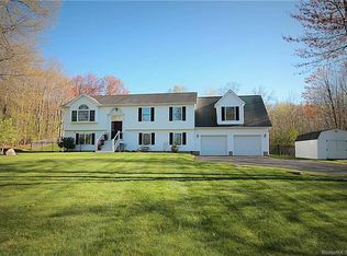 535 Thrall Ave, Suffield, CT 06078