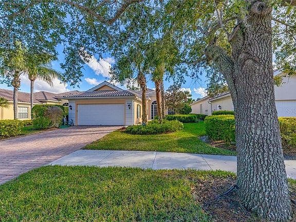 4th image of 5549 Carmona Pl