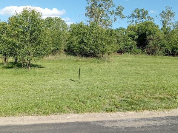 909 Deer Run, Warrensburg, MO 64093