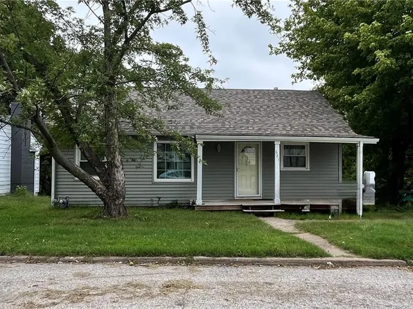 621 E Spring Ave, Bonner Springs, KS 66012