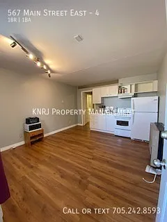 567 Main St E #4 — Photo 3