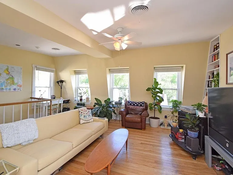 1009 Paradrome St #3 — Photo 5