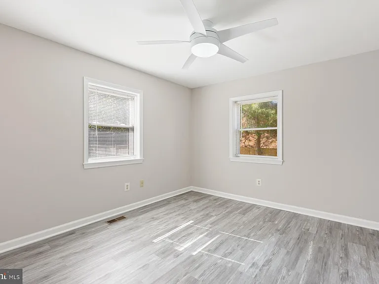 6903 Friendship Rd — Photo 19