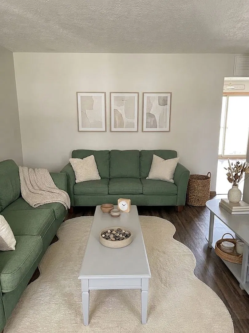 1344 Meadow Ln — Photo 1