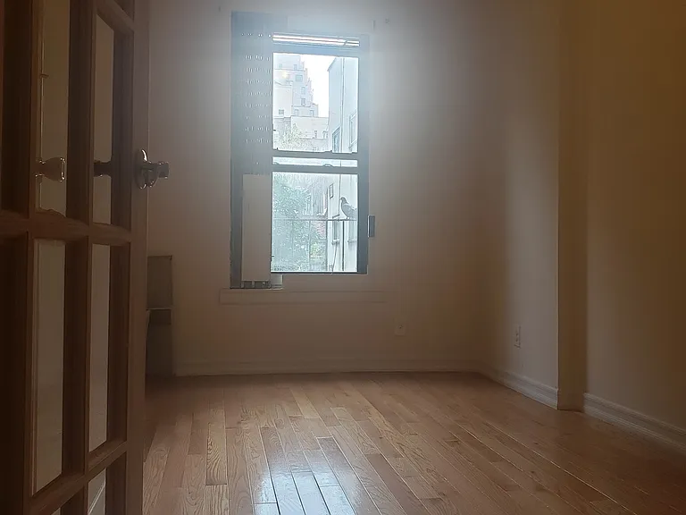 505 Columbus Ave #4F — Photo 2