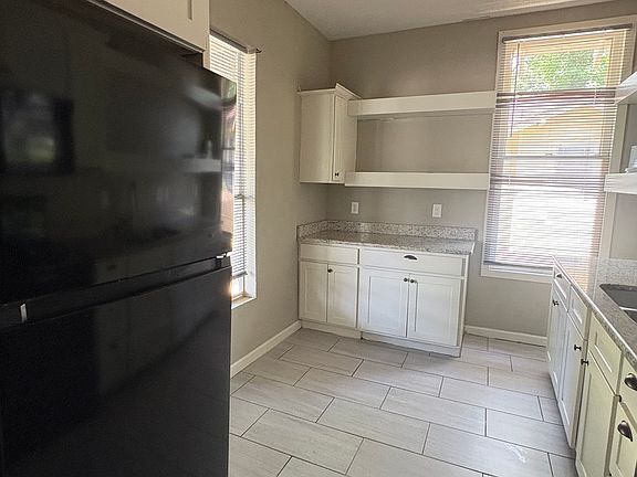 5th image of 4411 W 10th St