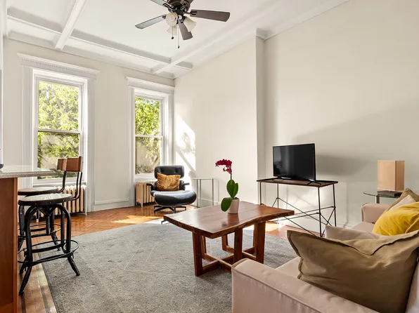 399 Cornelia Street image 1 of 6