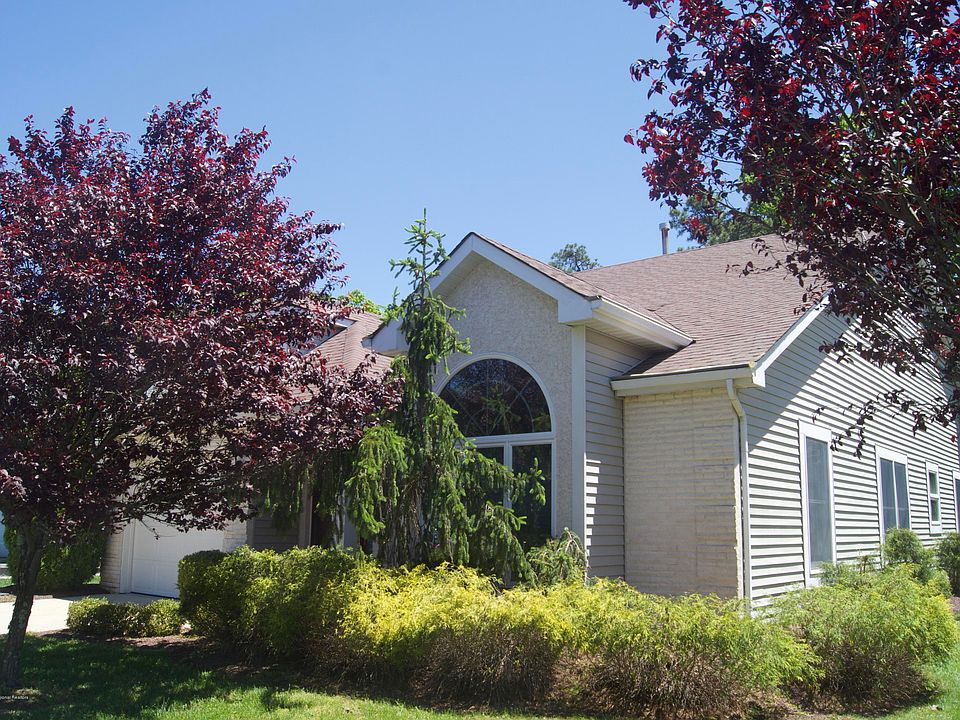 1st image of 1695 Lacebark Ct