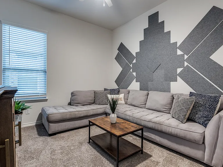 3129 Maverick Dr — Photo 22