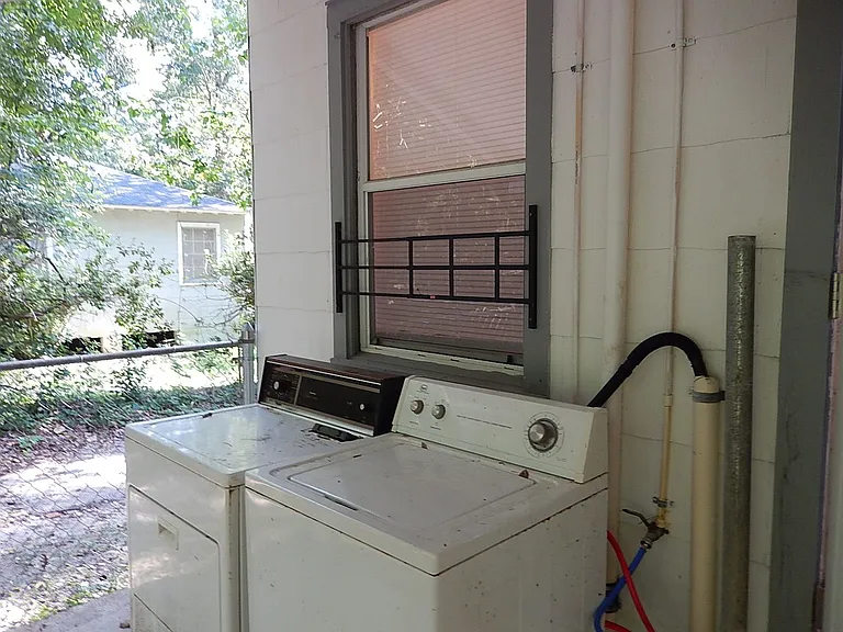 768 Arkansas St — Photo 23
