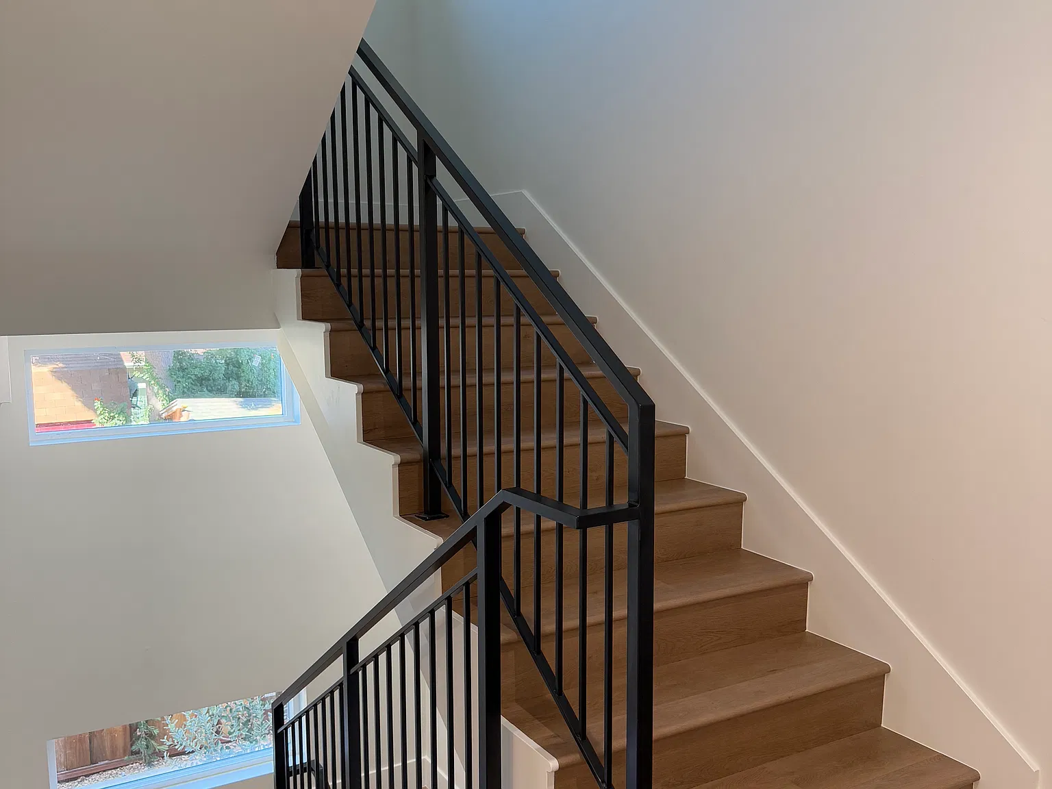 3 bed, 2265 sqft, $8,200 — Photo 4