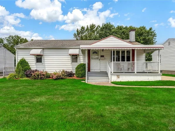 4348 E Frontier Dr, Blasdell, NY 14219