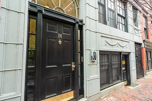 24 Phillips St Photo 1