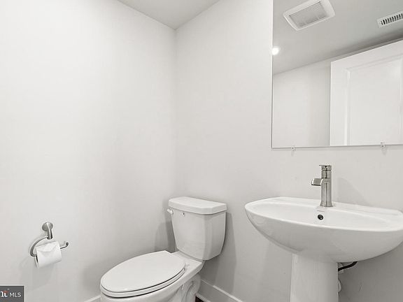 5th image of 4149 Skipton Pl