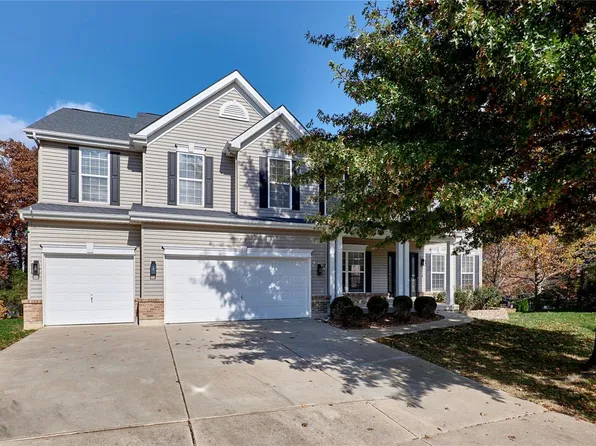 719 Autumnwood Forest Dr, Lake Saint Louis, MO 63367