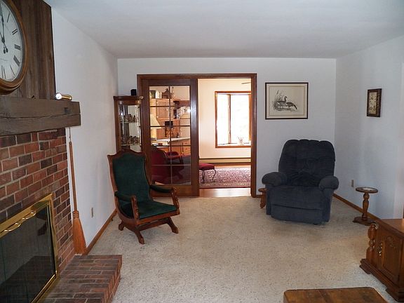 Liv Rm Opens into Great Rm