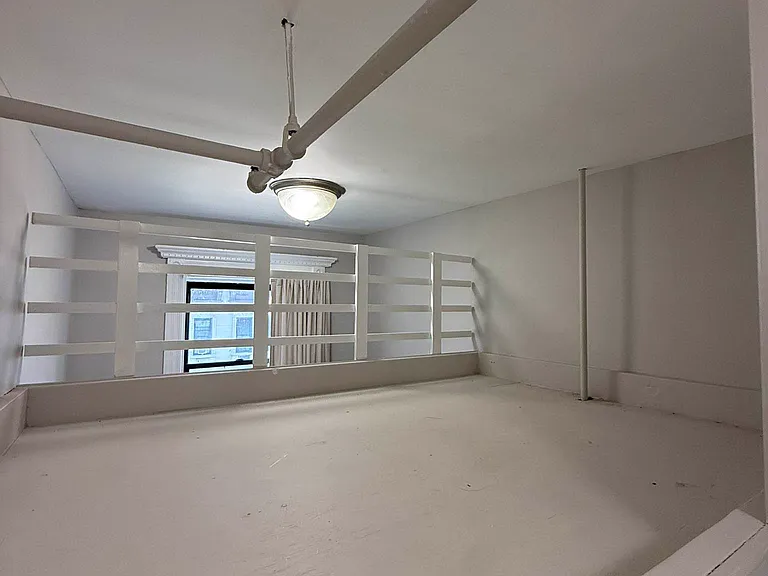 71 W 71st St #2E — Photo 5