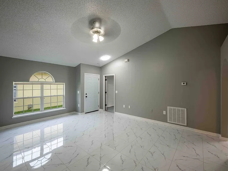6920 Playpark Trl — Photo 15