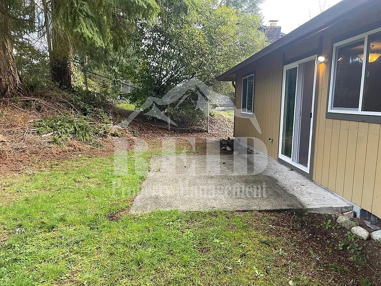 3217 SE Goldmaur Ct #B — Photo 24