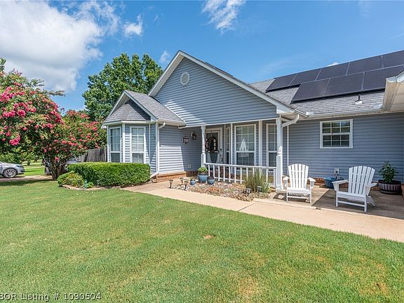 4th image of 802 Boulder Dr