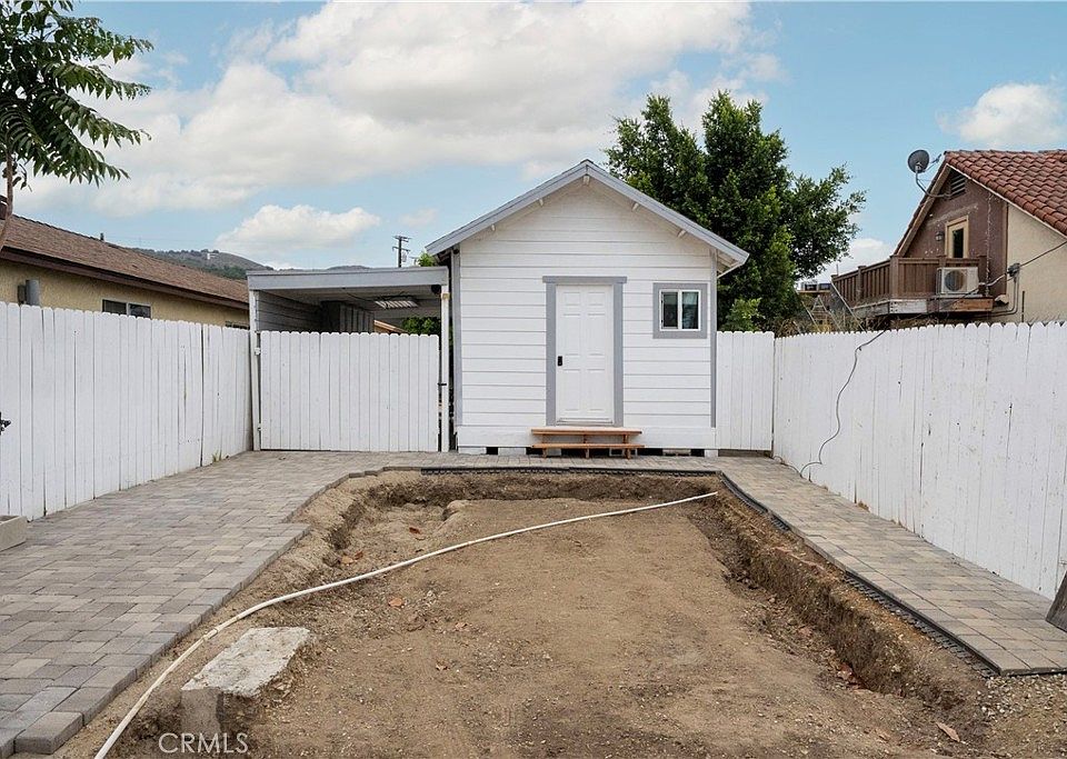 1st image of 328 Clay St