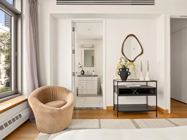 132 East 30th Street image 7 of 15