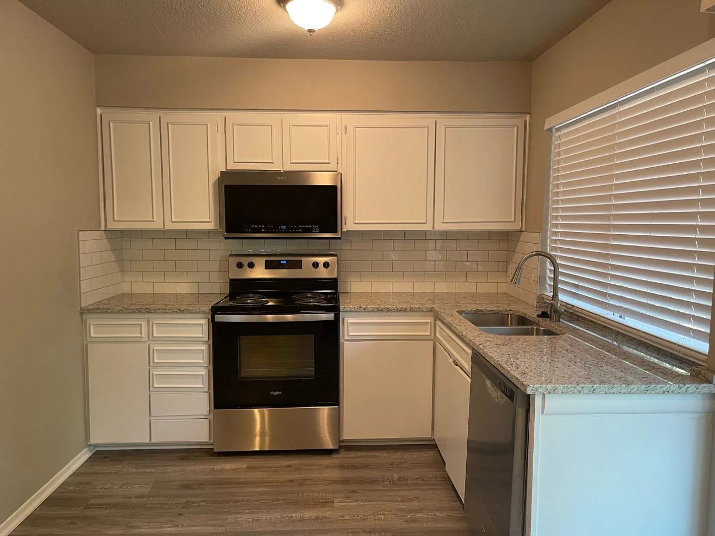 1517 Vanderbilt Dr Arlington TX 76014 — Photo 4