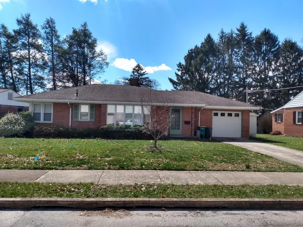 740 Floral Ave, Chambersburg, PA 17201