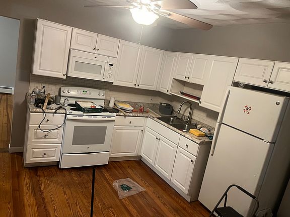 3rd image of 15 Angell Ave Floor 2