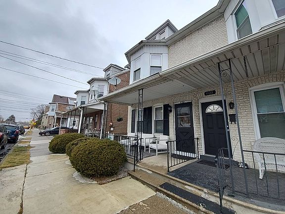 2nd image of 822 Maple St