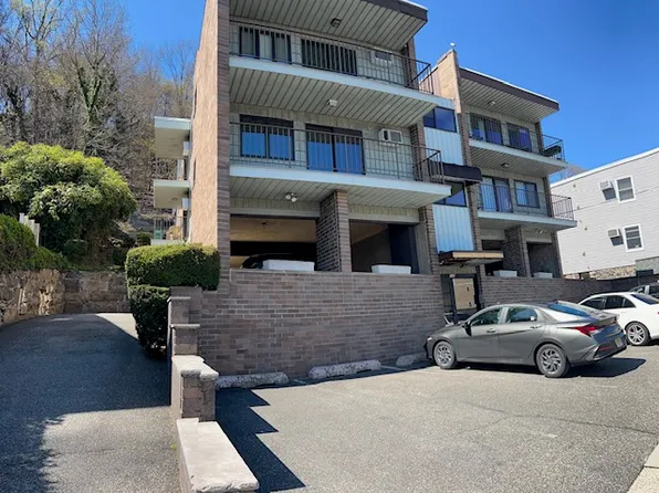 148 Undercliff Ave APT 4, Edgewater, NJ 07020