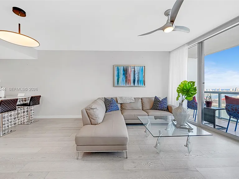 888 Biscayne Blvd #3907 — Photo 12