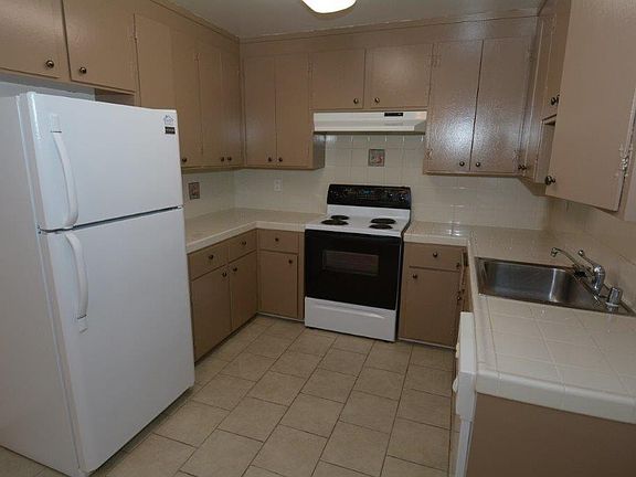 3rd image of 1263 Ayala Dr #2