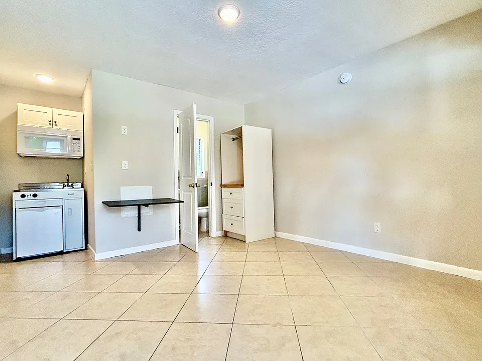 3618 N Scenic Hwy #8