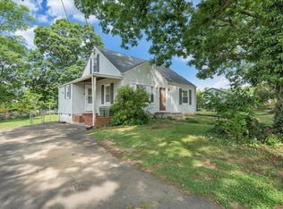 111 Barnett Rd, Salem, VA 24153