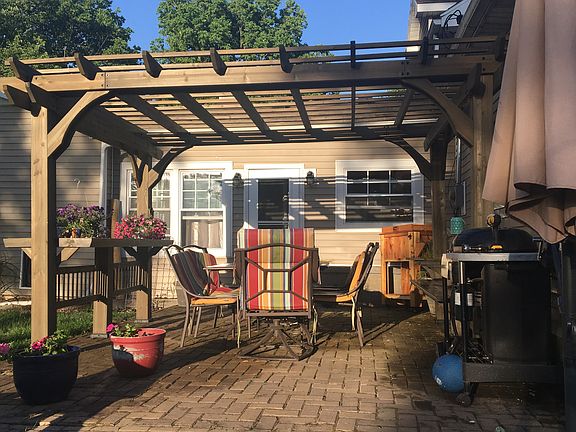 Gazeebo in back.