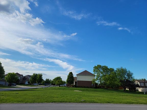 2nd image of 15561 S Elder Ct