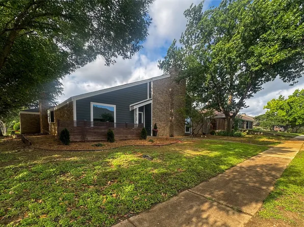 1129 Yorkshire Dr, Carrollton, TX 75007