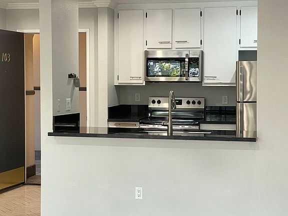 3rd image of 4260 3rd Ave APT 203
