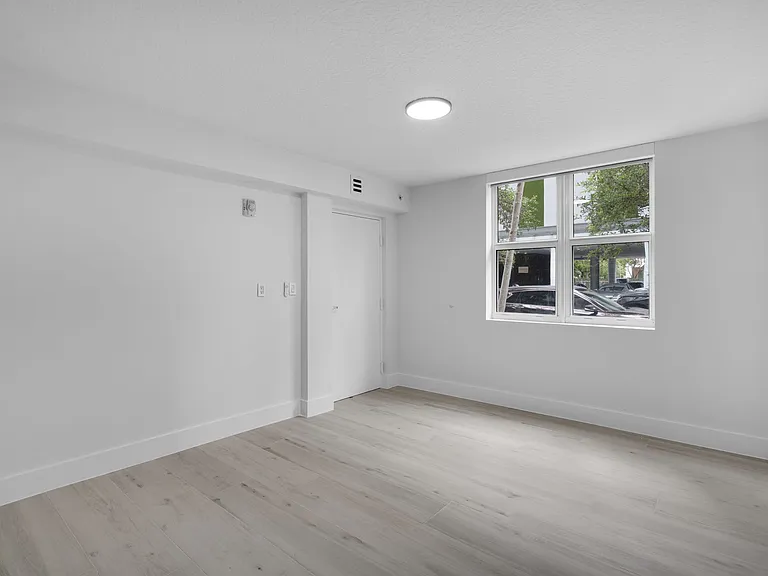 2nd bottom floor bedroom
