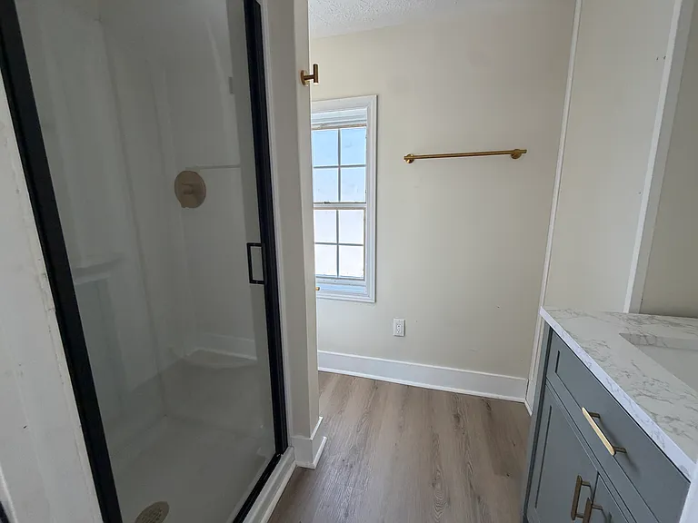 115 S 4th St — Photo 18