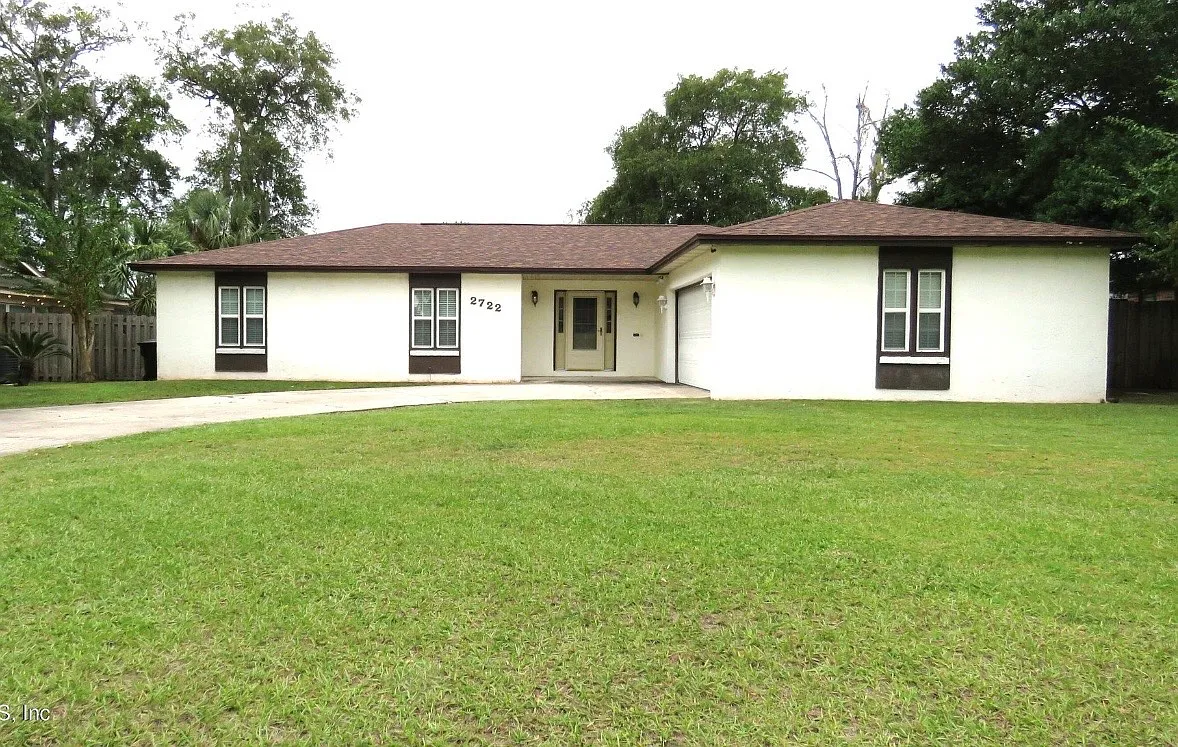 4 bed, 1800 sqft, $2,100 — Photo 1