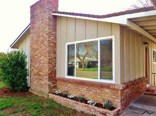 419 Round Up Ave, Red Bluff, CA 96080