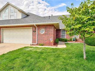 11939 N Mustang Rd, Yukon, OK 73099