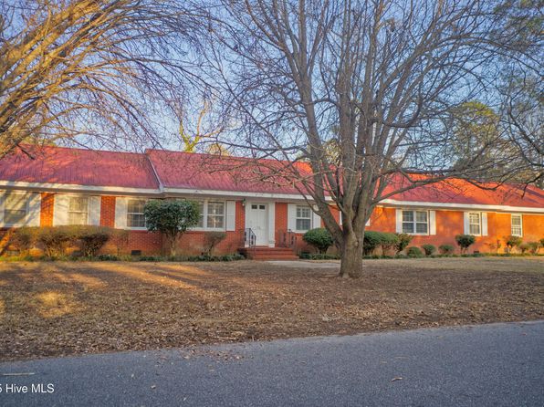 33 Gapway Road, Fair Bluff, NC 28439