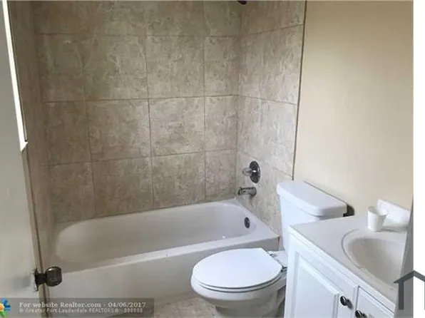 10851 NW 45th St #10851, Pompano Beach, FL 33065