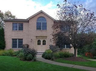1003 Deveron Ct, Jeannette, PA 15644
