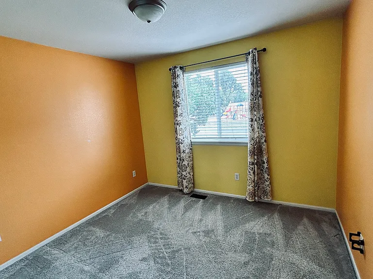 4535 W 63rd Pl — Photo 7