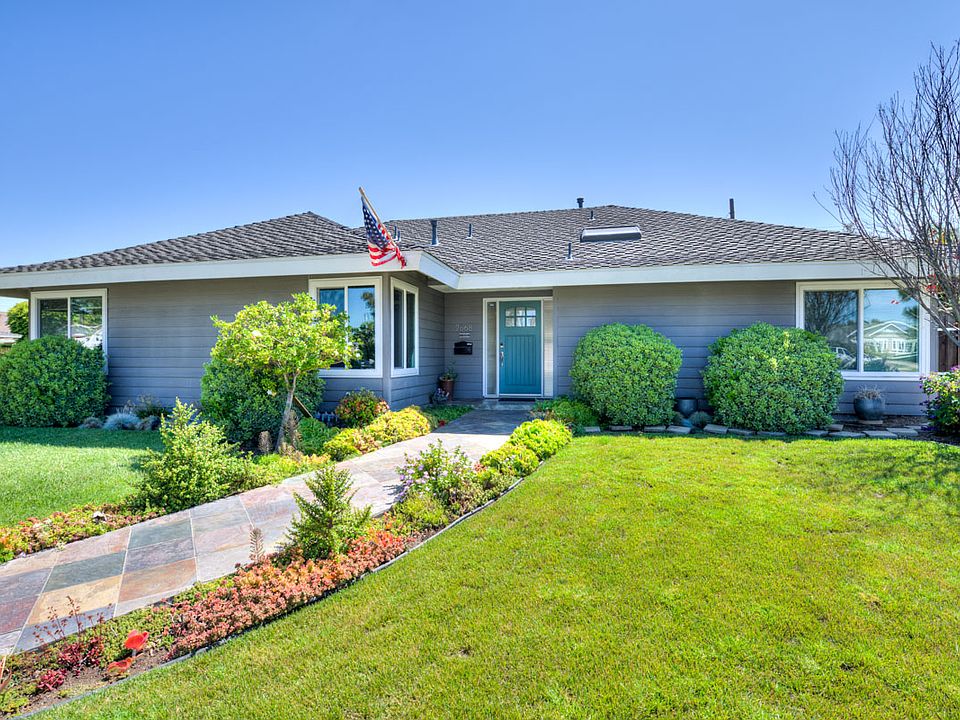 1st image of 2868 Corvo Pl